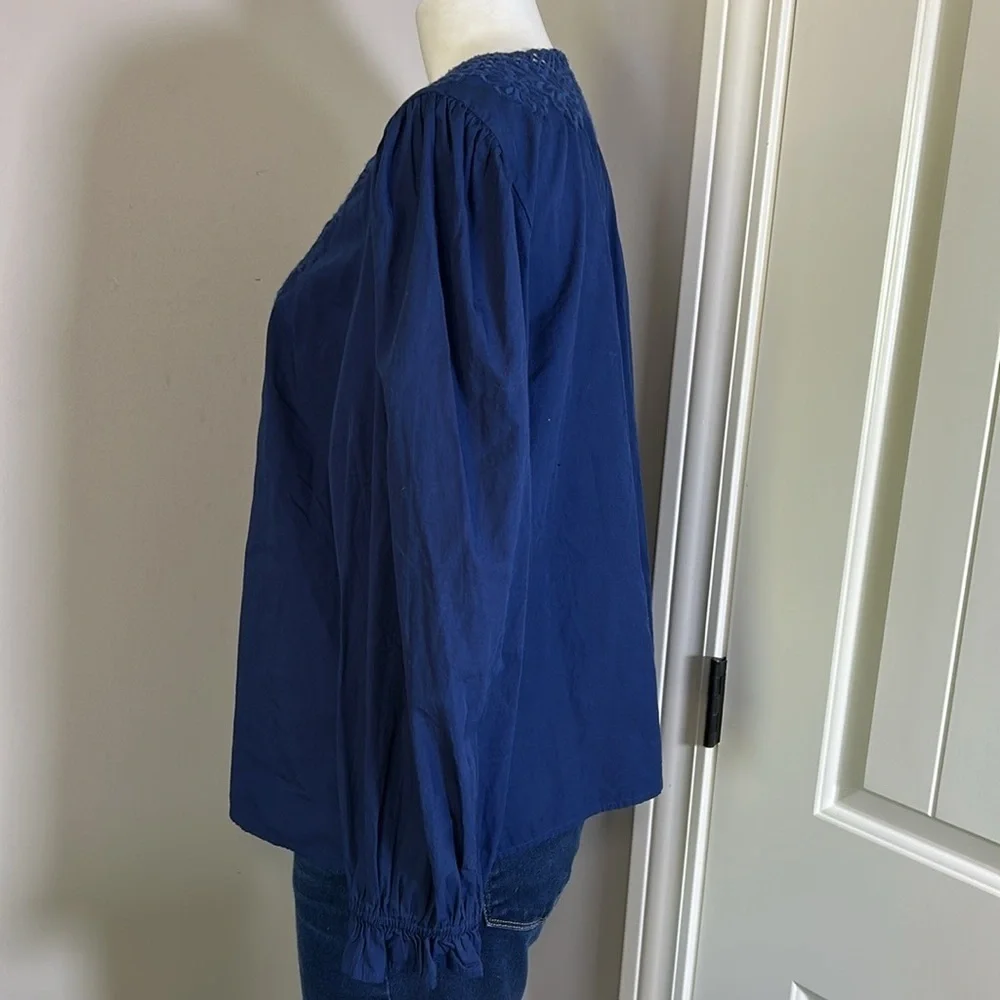 J Crew V neck top eyelet trim navy blue long sleeve cotton shirt blouse Sz L NEW